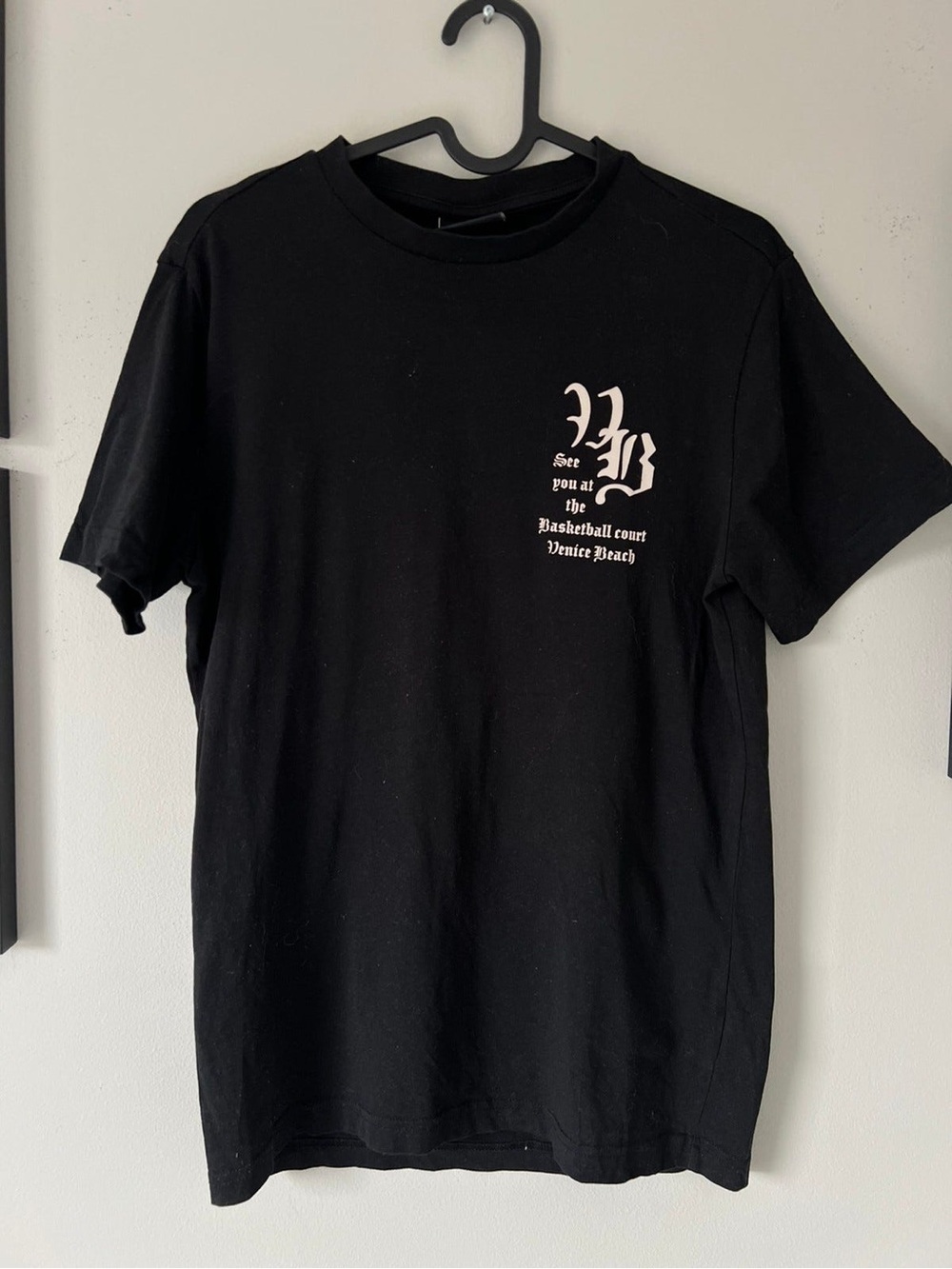 H&M Black Short-Sleeve Graphic Tee with White Chest Print